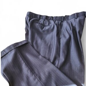 Vintage Van Heusen Slacks‎ Dress Charcoal Pleated Pinstripes Cuffed 36x32